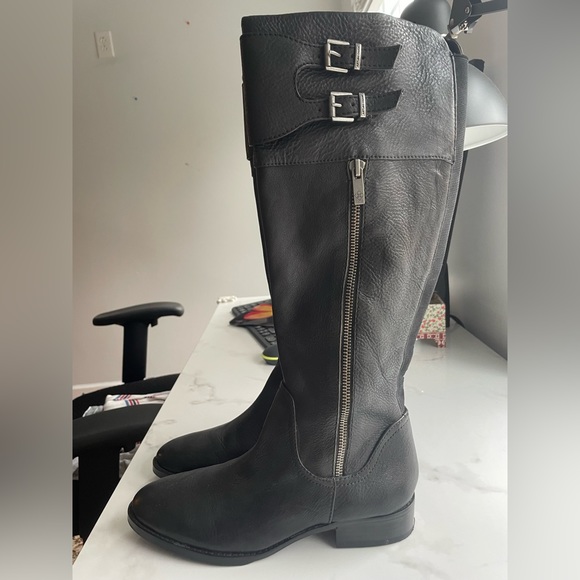 Arturo Chiang Knee-Length Black Leather Boots - Picture 6 of 12